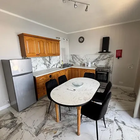 Seafront 2br Xwejni Bay *