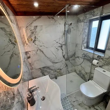 Seafront 2br Xwejni Bay Апартаменты Qbajjar